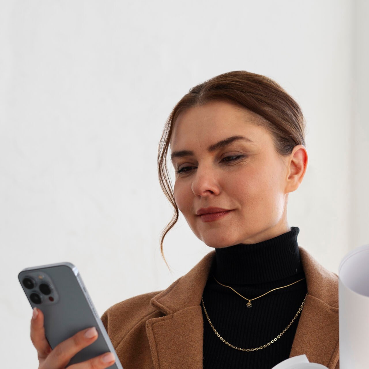 medium-shot-woman-working-interior-design-project